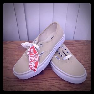 New Vans Classic lo pro womens 5.5 mens 4